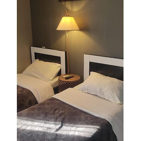 Hotel Lux ティビリシ エクステリア 写真